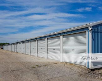 Photo 4 of E-Z Stor - 750 4th Avenue SW, Watertown, SD