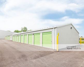 Photo 3 of Extra Space Storage - 12200 Snow Road, Parma, OH