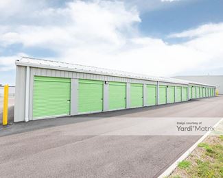 Photo 4 of Extra Space Storage - 12200 Snow Road, Parma, OH