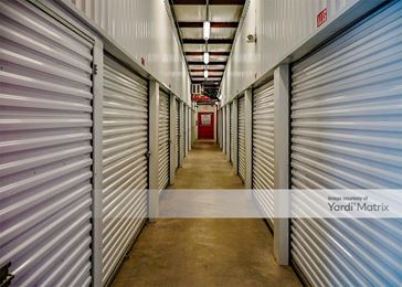 Photo 2 of Anytime Self Storage - 400 East Broussard Road, Lafayette, LA