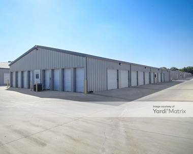 Storage Units for Rent available at 204 West Kilpatrick Street, Cleburne, TX 76033