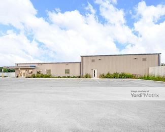 Photo 5 of LC Self Storage - W124 S9996 North Cape Road, Muskego, WI