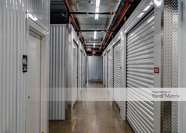 Photo 2 of Storage Center, The - 2036 NE Evangeline Trwy, Lafayette, LA
