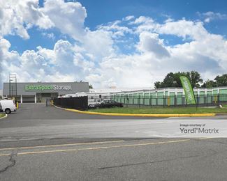 Photo 4 of Extra Space Storage - 957 Lincoln Hwy, Morrisville, PA