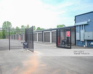 Photo 2 of CubeSmart Self Storage - 321 Flower House Loop, Troutman, NC