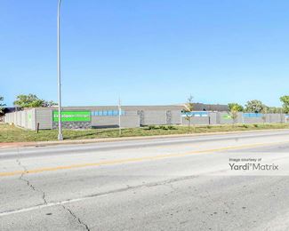 Photo 2 of Extra Space Storage - 17306 East US Hwy 24, Independence, MO