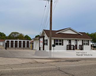 Photo 2 of 1-800-Self-Storage.com - 1003 North Saginaw Street, Durand, MI