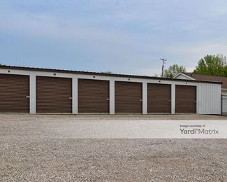 Photo 3 of 1-800-Self-Storage.com - 1003 North Saginaw Street, Durand, MI