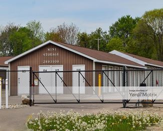 Photo 4 of 1-800-Self-Storage.com - 1003 North Saginaw Street, Durand, MI