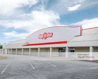 Photo 3 of Stop N Stor - 33 West Montgomery Cross Road, Savannah, GA