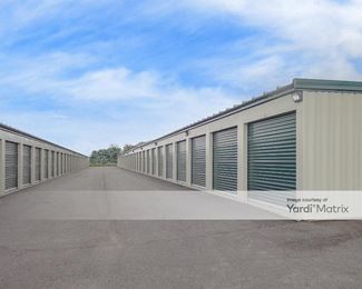 Photo 3 of State Storage - 201 North Heritage Road, North Sioux City, SD