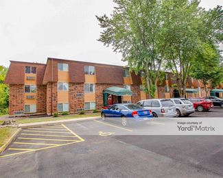 Photo 4 of CubeSmart Self Storage - 3441 Sheridan Road, Zion, IL