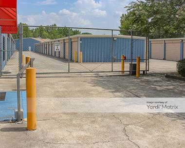 Storage Units for Rent available at 12526 Hooper Road, Baton Rouge, LA 70818