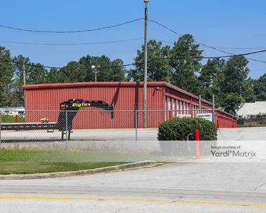 Storage Units for Rent available at 11916 Lewis Braselton Blvd, Braselton, GA 30517