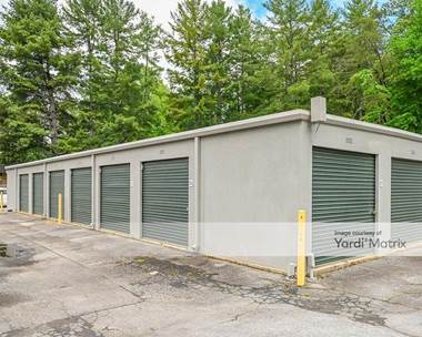 Storage Units for Rent available at 1402 Brevard Road, Asheville, NC 28806
