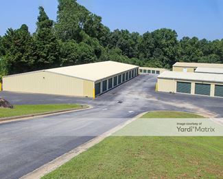 Photo 4 of Public Storage - 6121 Spout Springs Road, Flowery Branch, GA