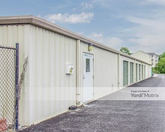 Photo 2 of StoreHouse Self Storage - 2720 Chimney Rock Road, Hendersonville, NC
