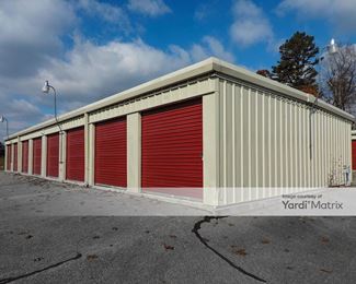 Photo 3 of Fairlawn Storage - 7211 Lee Hwy, Fairlawn, VA
