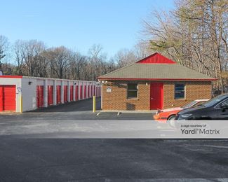 Photo 2 of iStorage - 8117 Timberlake Road, Lynchburg, VA