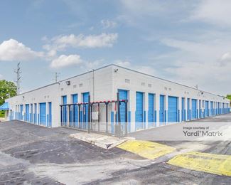 Photo 2 of SmartStop Self Storage - 1931 Spartanburg Hwy, Hendersonville, NC