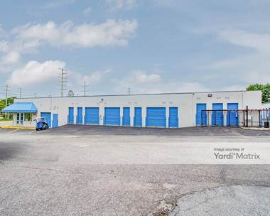 Storage Units for Rent available at 1931 Spartanburg Hwy, Hendersonville, NC 28792
