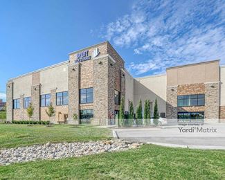 Photo 2 of UpLift Self Storage - 12252 Metcalf Avenue, Overland Park, KS