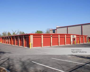 Storage Units for Rent available at 3451 Memorial Blvd, Murfreesboro, TN 37129