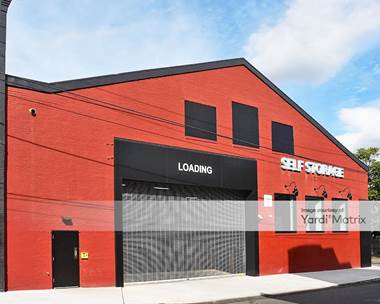 Storage Units for Rent available at 2501 North 15th Street, Philadelphia, PA 19132