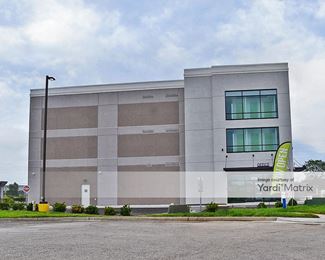 Photo 5 of Extra Space Storage - 1734 Eastland Court, Lexington, KY