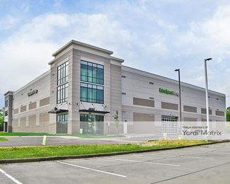 Photo 2 of Extra Space Storage - 113 Sand Lake Drive, Lexington, KY