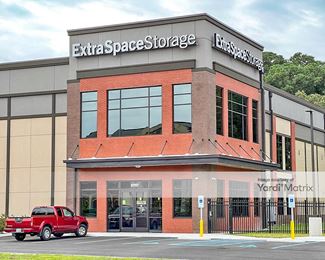 Photo 4 of Extra Space Storage - 9707 Jefferson Avenue, Newport News, VA