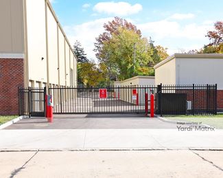 Photo 2 of CubeSmart Self Storage - 4130 Mayfield Avenue, South Euclid, OH
