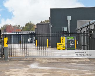 Photo 2 of Extra Space Storage - 170 South Benchmark Way, Meridian, ID
