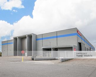 Photo 2 of CubeSmart Self Storage - 4250 Tuscarawas Street, Canton, OH