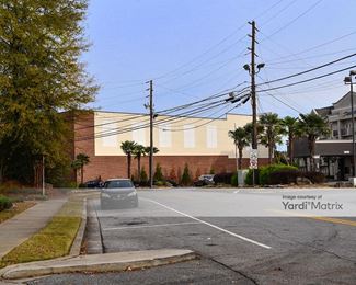 Photo 2 of Space Shop Self Storage - 400 Carpenter Drive NE, Sandy Springs, GA