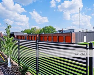 Photo 2 of Storage World - 772 South 48th Street, Springdale, AR