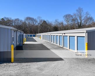 Photo 2 of A1 Storage - 95 Clear Creek Pkwy, Lavonia, GA