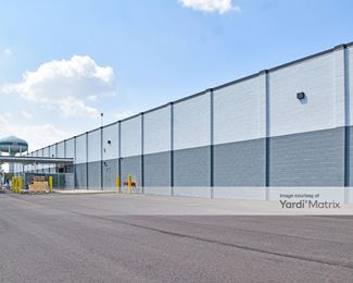 Photo 2 of Extra Space Storage - 360 West National Road, Englewood, OH