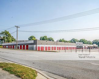 Photo 5 of iStorage - 1920 Spruce Street, Leavenworth, KS