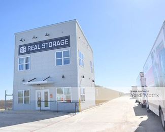 Photo 1 of Real Storage - 696 East Ocean Blvd, Los Fresnos, TX