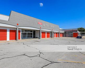 Photo 4 of Affordable Family Storage - 5000 L Street, Omaha, NE