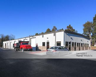 Photo 2 of G-S Warehouse - 503 Old Plantation #100, Lynchburg, VA