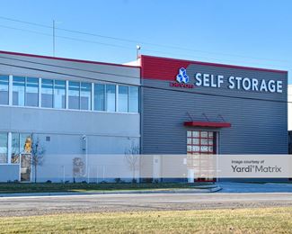 Photo 3 of Devon Self Storage - 23745 Mound Road, Warren, MI