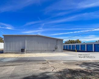 Photo 4 of 1st Choice Storage - 1120 Pass Road, Gulfport, MS