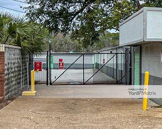 Photo 2 of CubeSmart Self Storage - 1744 Pass Road, Biloxi, MS