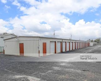 Photo 4 of Mini Storage - 1735 Irish Hill Drive, Biloxi, MS