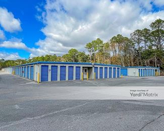 Photo 3 of Storage Rentals of America - 1932 Popps Ferry Road, Biloxi, MS