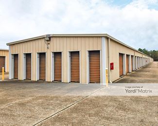 Photo 3 of Central Self Storage - 2902 Bartlett Avenue, Pascagoula, MS