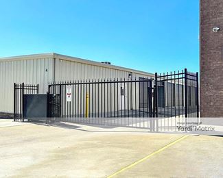 Photo 3 of SafePlace Storage - 1950 Peaches Mill Road, Clarksville, TN