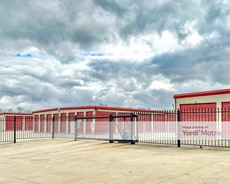 Photo 3 of US Storage Centers - 4351 Guthrie Hwy, Clarksville, TN